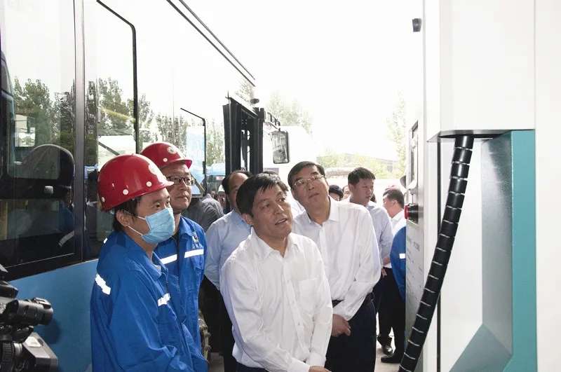 淄博能源加氫站暨燃料電池客車(chē)投運正式啟動(dòng)(圖2)